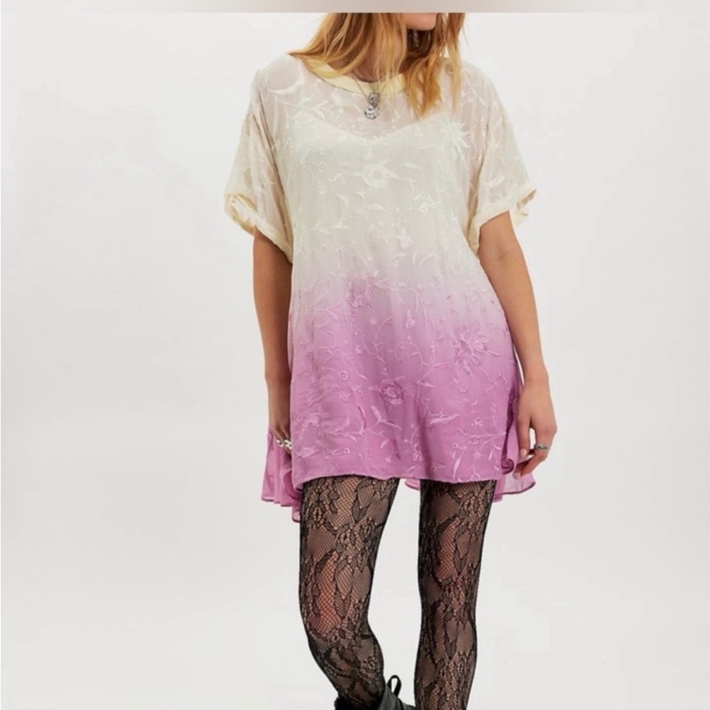 Free People Petal Dusk T-Shirt Mini Dress large NWT Ivory Pink Ombré Embroidere